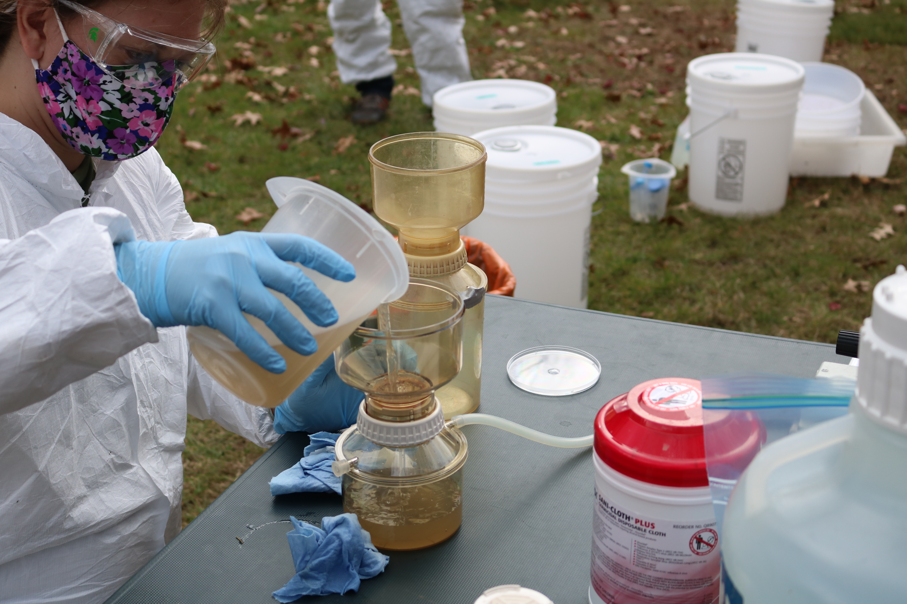 Leanne Hancock filtering groundwater samples